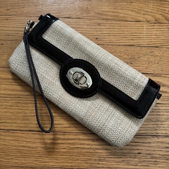 Ann Taylor Black and Tan Wristlet Clutch - Picture 15 of 16